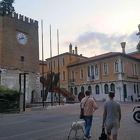 3b Locazione Turistica 4* Μέστρε
